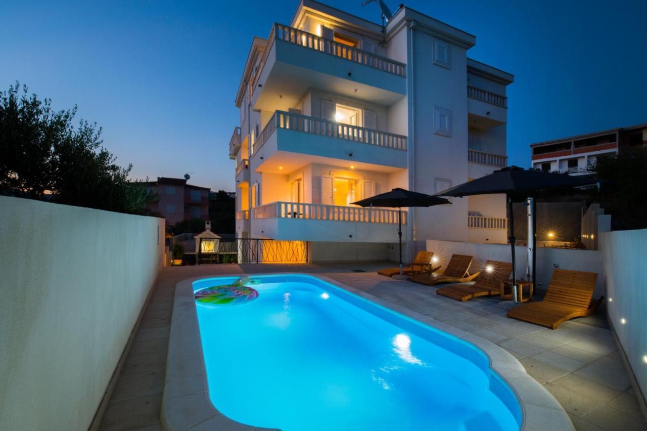 Brand New Aparment With Sea View & Swimming Pool At Ciovo - Villa Fiorentini Trogir Extérieur photo