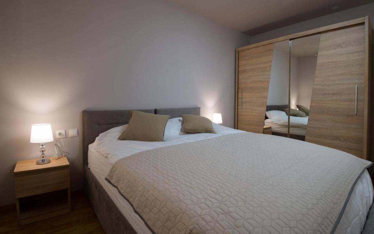 Brand New Aparment With Sea View & Swimming Pool At Ciovo - Villa Fiorentini Trogir Extérieur photo