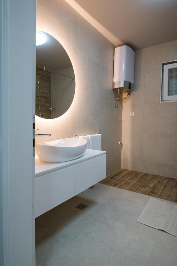 Brand New Aparment With Sea View & Swimming Pool At Ciovo - Villa Fiorentini Trogir Extérieur photo
