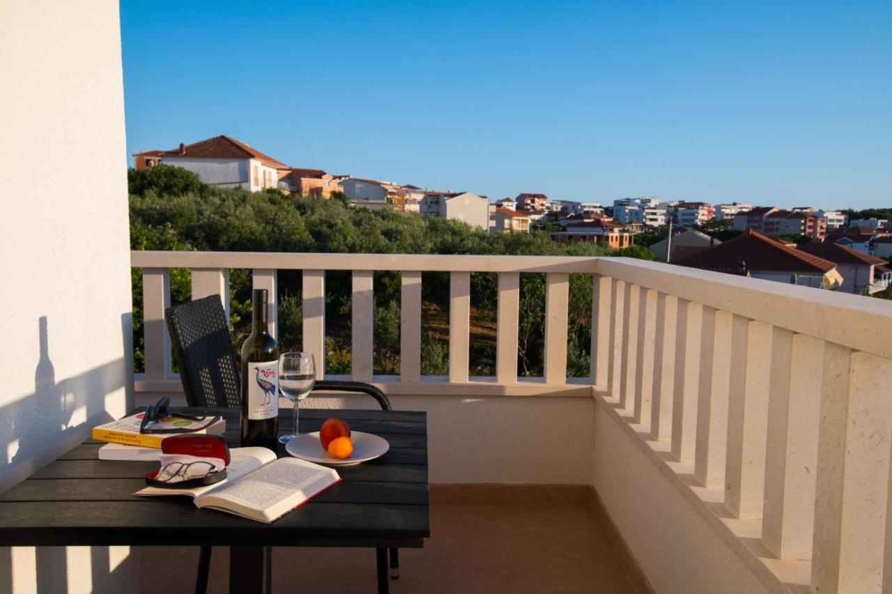 Brand New Aparment With Sea View & Swimming Pool At Ciovo - Villa Fiorentini Trogir Extérieur photo