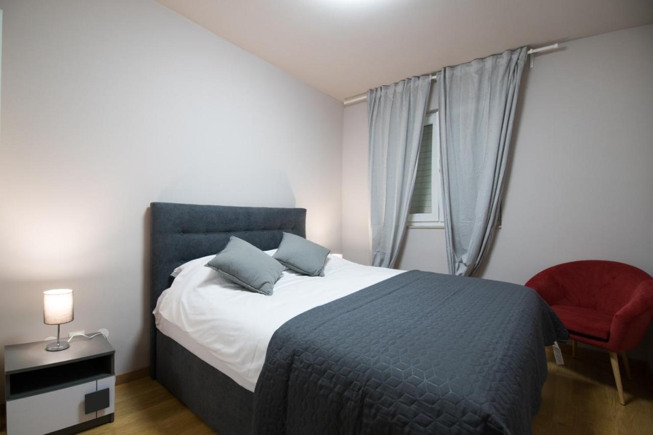 Brand New Aparment With Sea View & Swimming Pool At Ciovo - Villa Fiorentini Trogir Extérieur photo